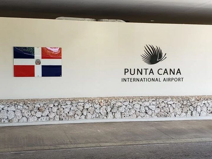 emblem of the Punta Cana international airport