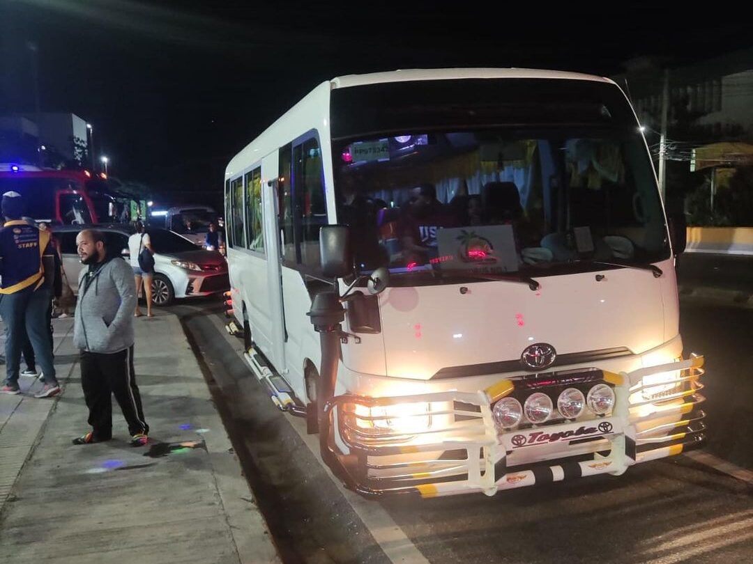 used airport transfers buses in punta cana at night